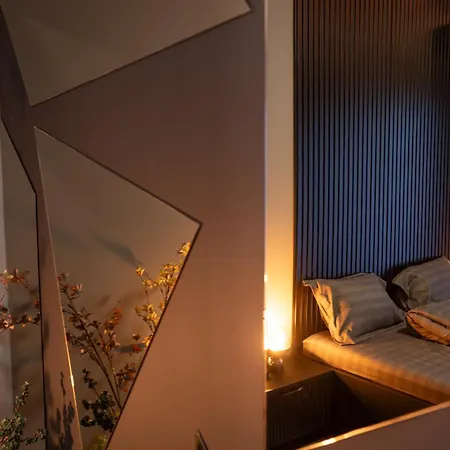 Betos Room-2