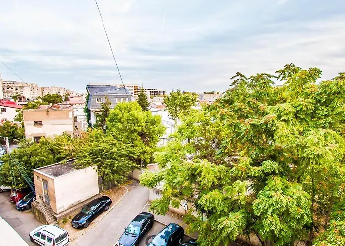 CITY CENTER Bulevard Unirii SPACIOUS Apartment Bucureşti
